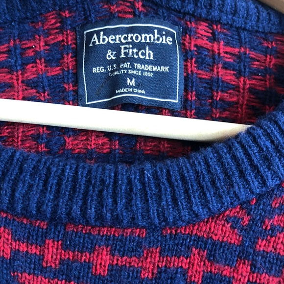 2/$20 Abercrombie & Fitch | Wool Sweater - Picture 4 of 5